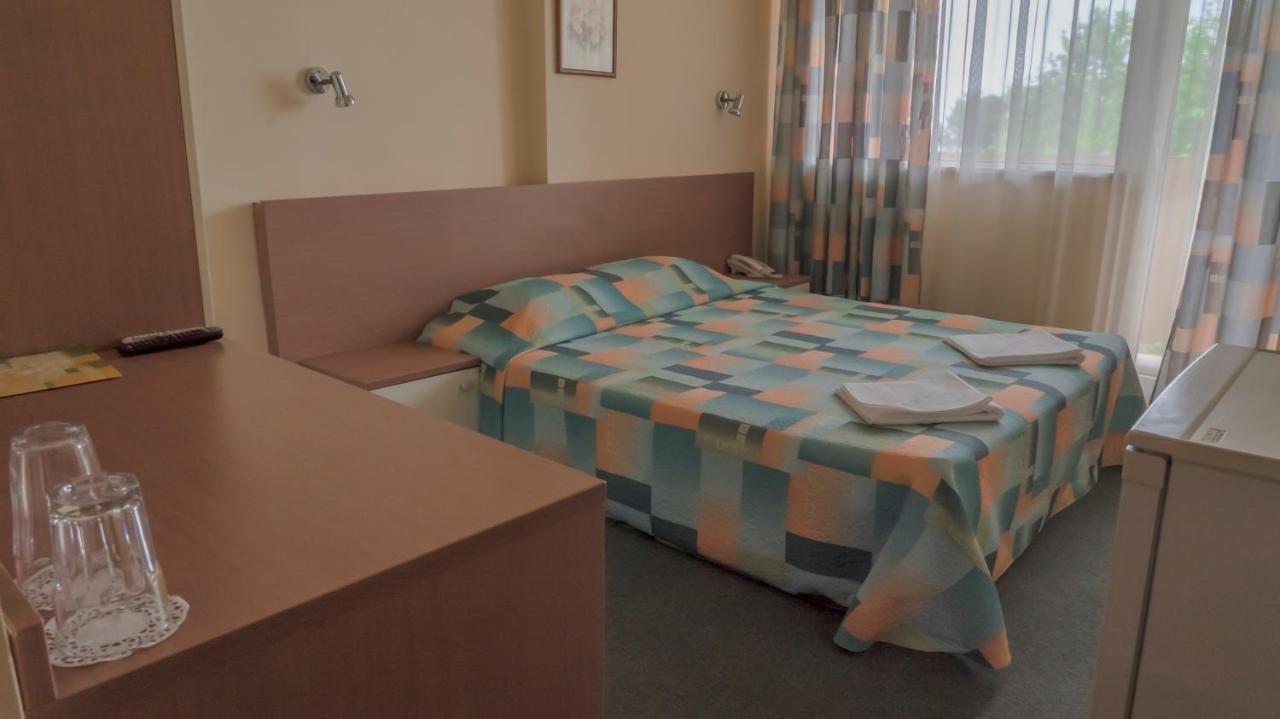 וארנה Park Hotel Persey מראה חיצוני תמונה