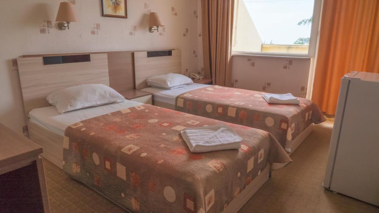 וארנה Park Hotel Persey מראה חיצוני תמונה