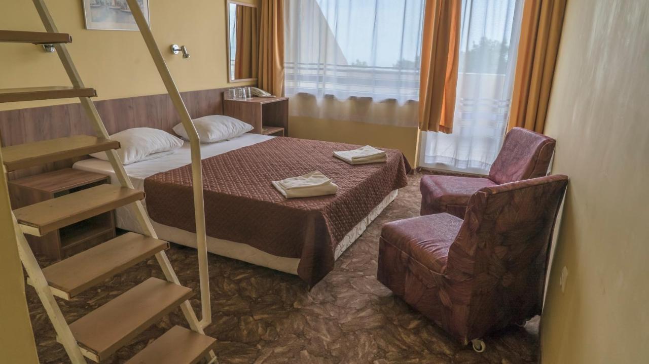 וארנה Park Hotel Persey מראה חיצוני תמונה