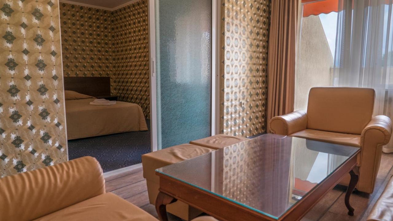 וארנה Park Hotel Persey מראה חיצוני תמונה