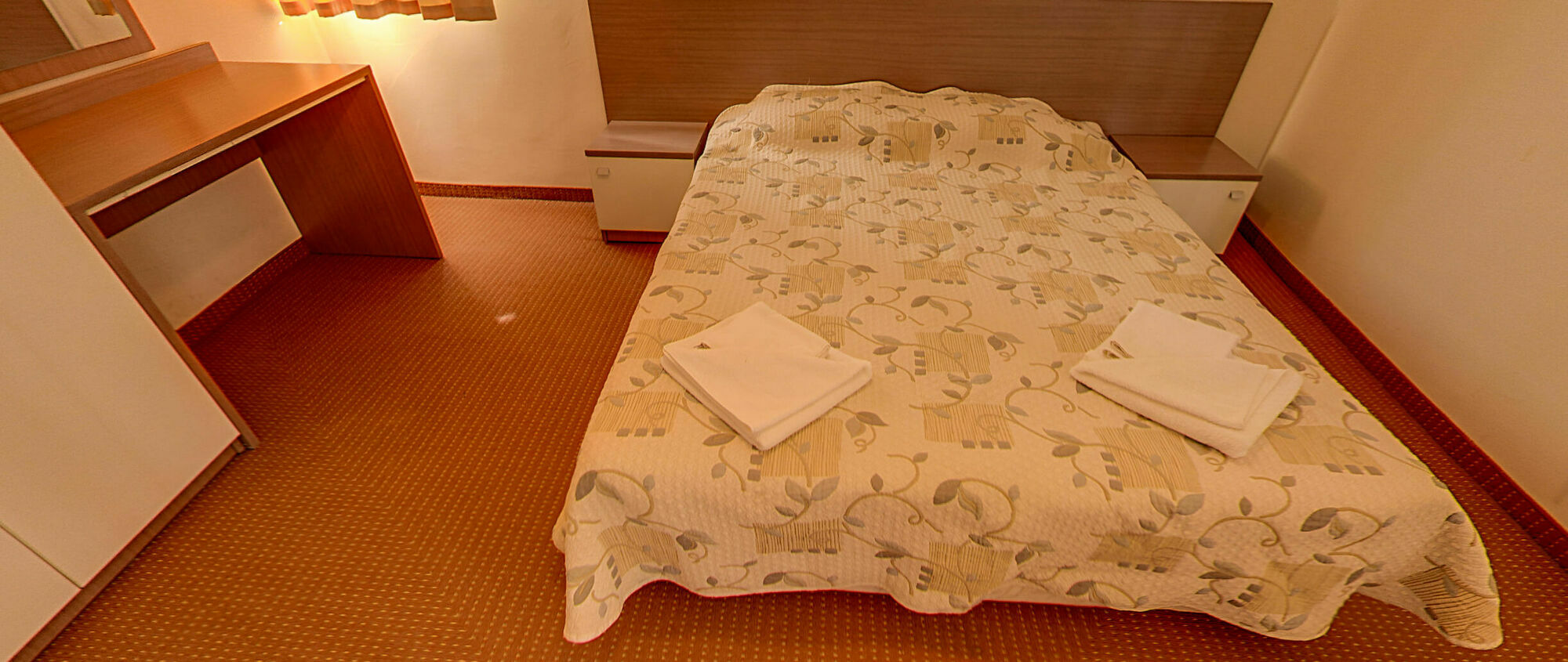 וארנה Park Hotel Persey מראה חיצוני תמונה